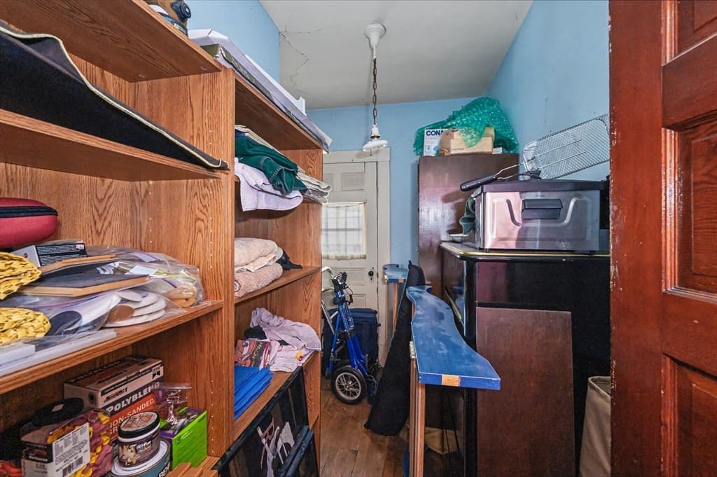 256 University Ave, Lowell MA 01854 photo 32