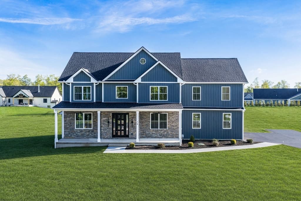 14 Balsam Hill Rd, Ludlow MA 01056