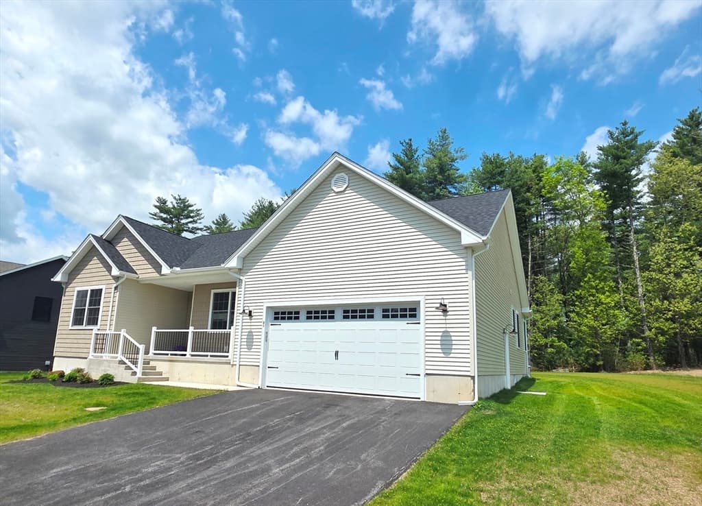 31 High Bluff, Belchertown MA 01007 photo 3