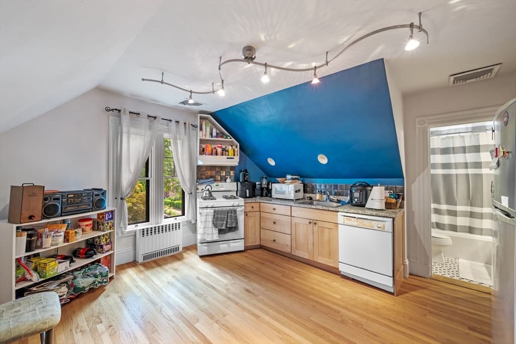 140 Upland Road, Cambridge MA 02140 photo 27