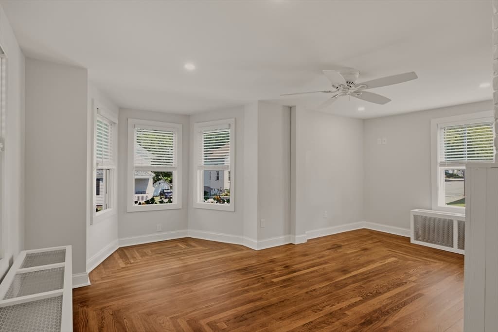 225 Mount Pleasant St, Fall River MA 02720 photo 5