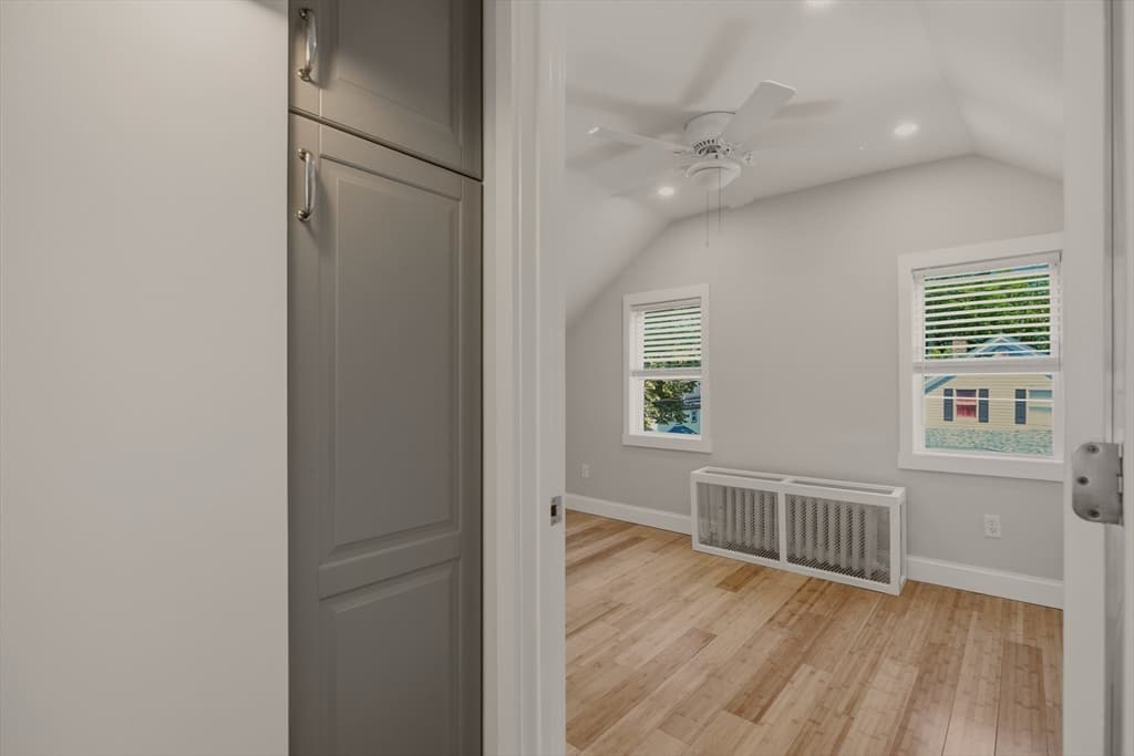 225 Mount Pleasant St, Fall River MA 02720 photo 25
