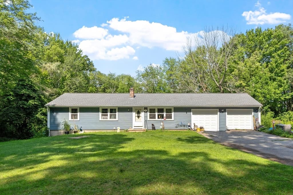 58 Mcintyre Rd, Oxford MA 01507 photo 2