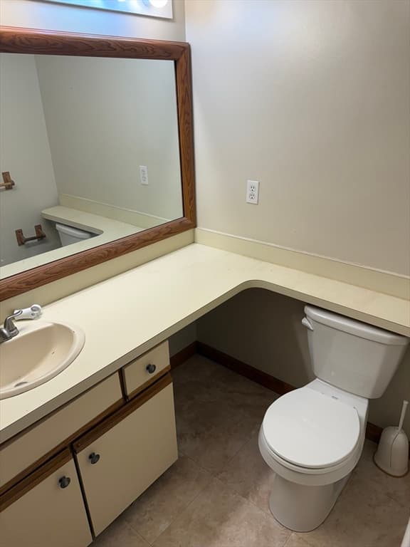 Condominium at 8 John Dr # 8, Grafton MA 01536, Grafton, photo 11 of 19