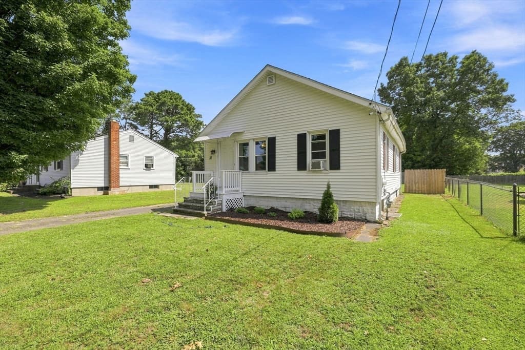 37 Kensington St, Agawam MA 01030 photo 31