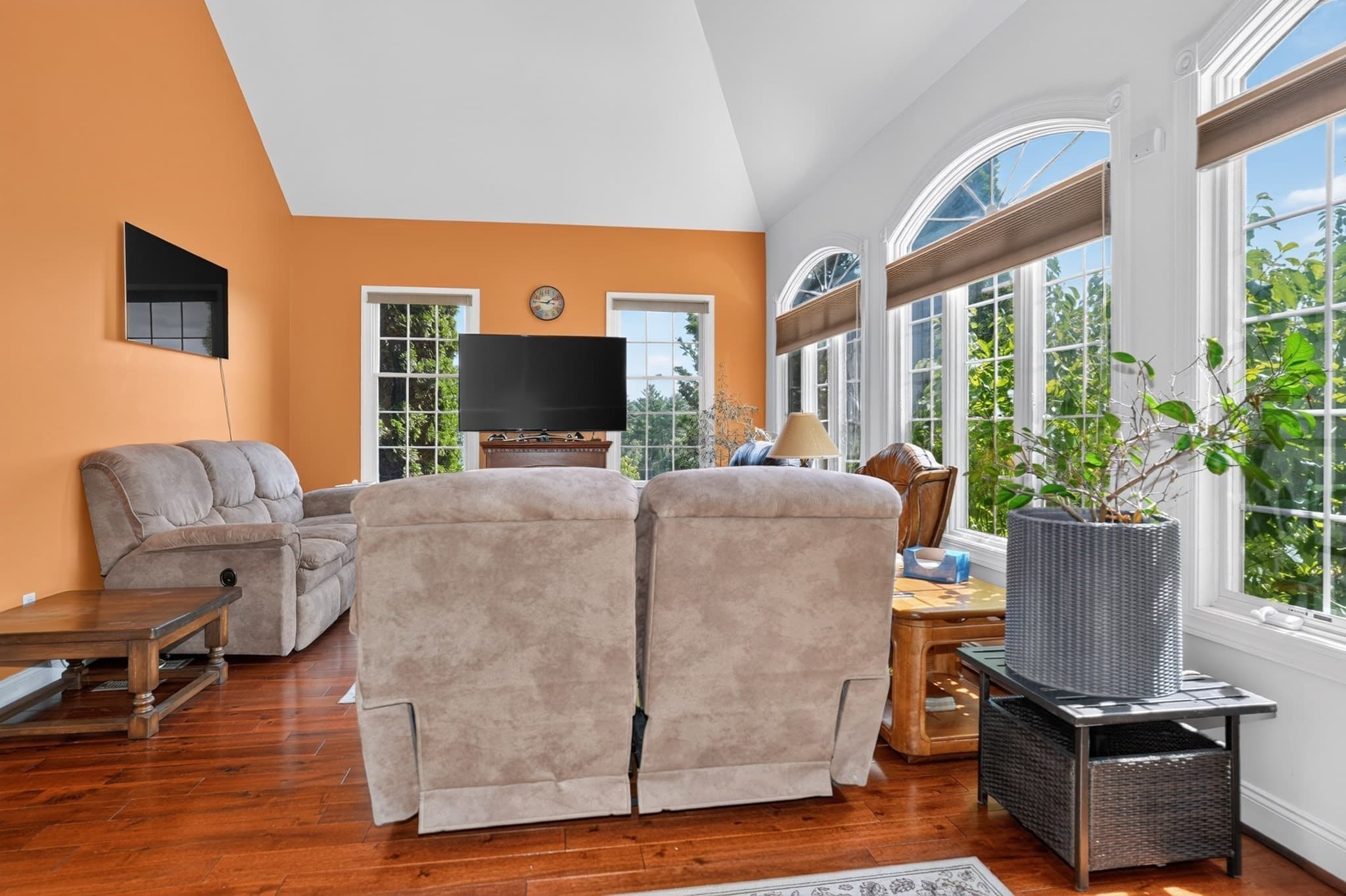 Single Family Residence at 18 Valley View Dr, Grafton MA 01536, Grafton, photo 16 of 37