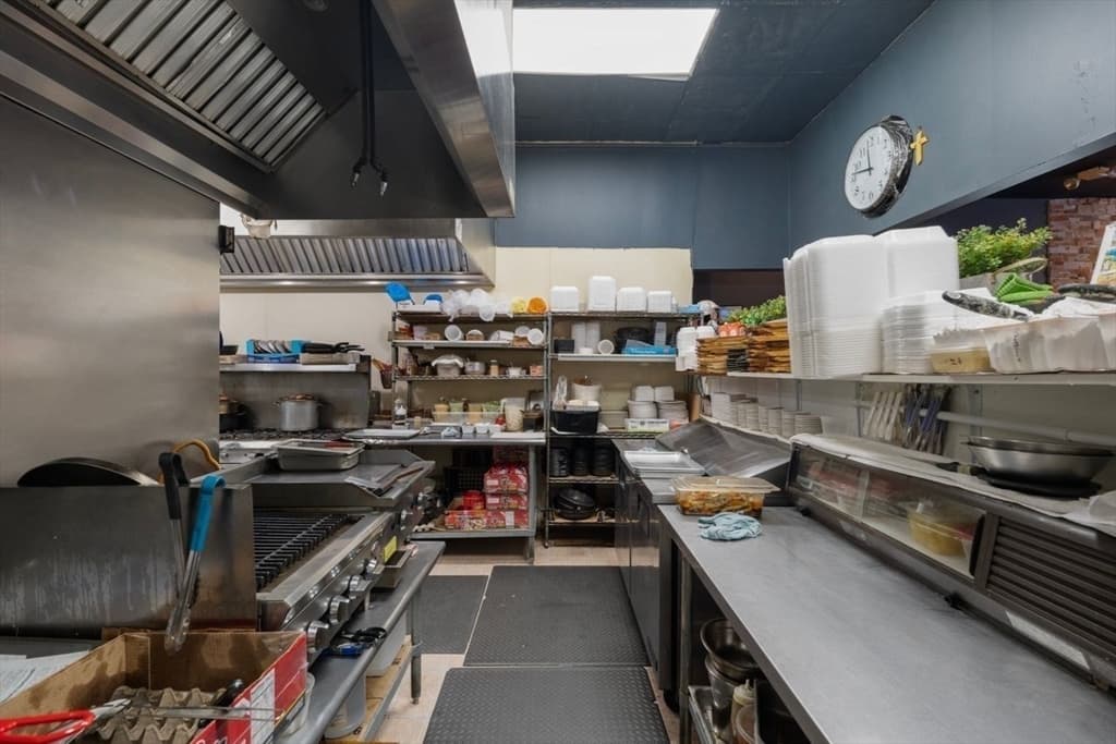 127 Faunce Corner Rd, Dartmouth MA 02747 photo 13