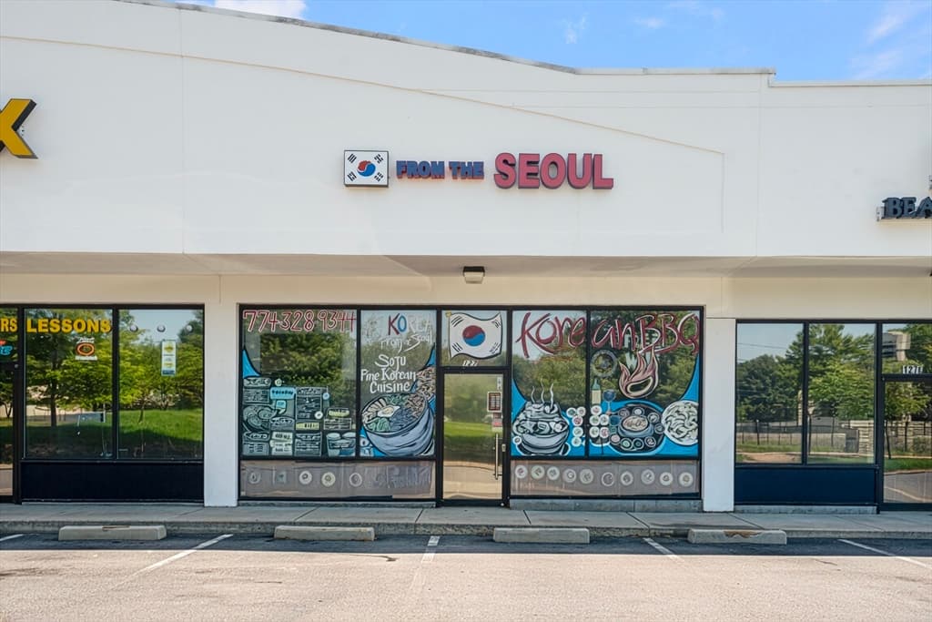 127 Faunce Corner Rd, Dartmouth MA 02747