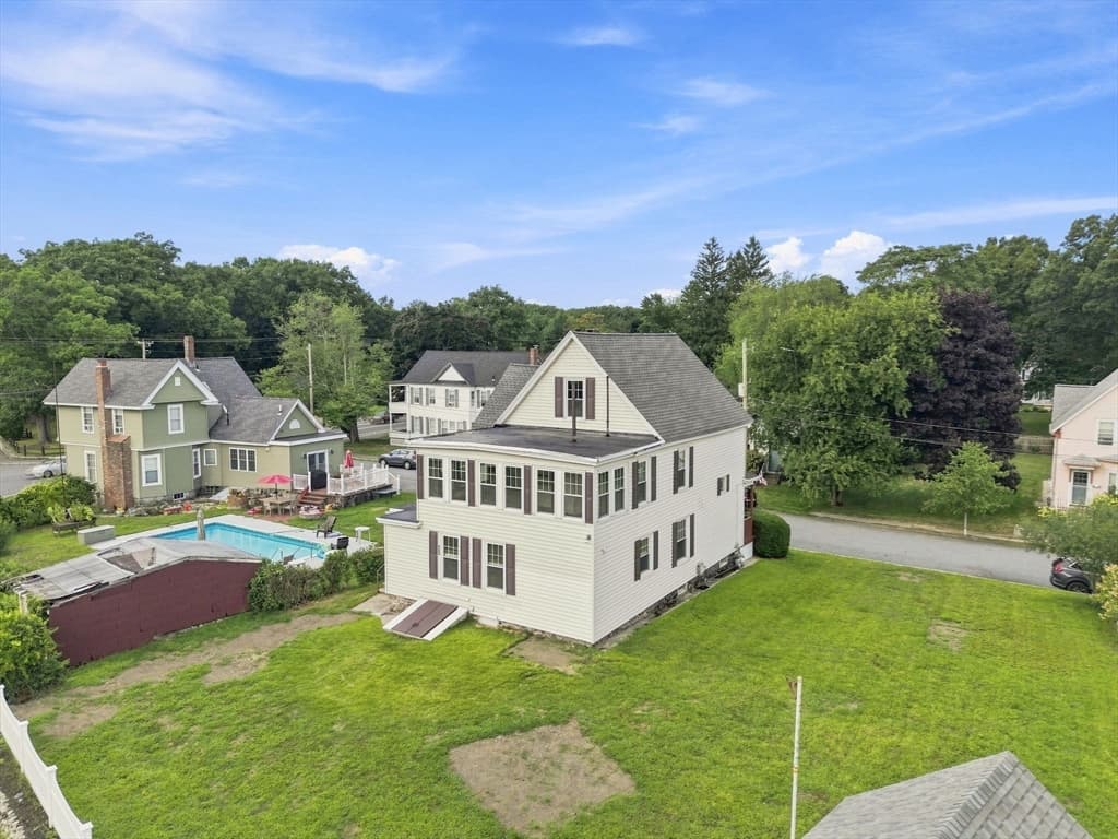 15 Hampstead St, Lowell MA 01852 photo 42