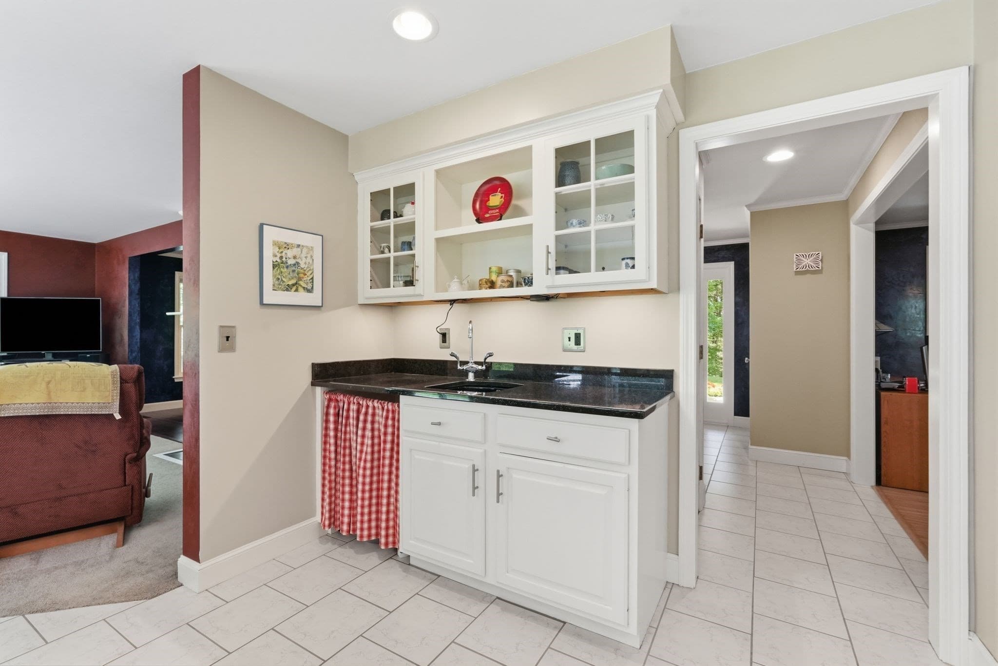 Single Family Residence at 46 Laurel Hill Rd, Westhampton MA 01027, Westhampton, photo 12 of 39