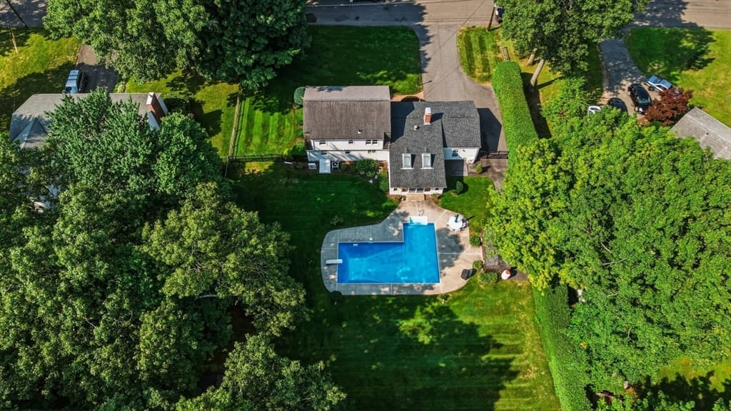 71 Cedar Rd, Longmeadow MA 01106 photo 2