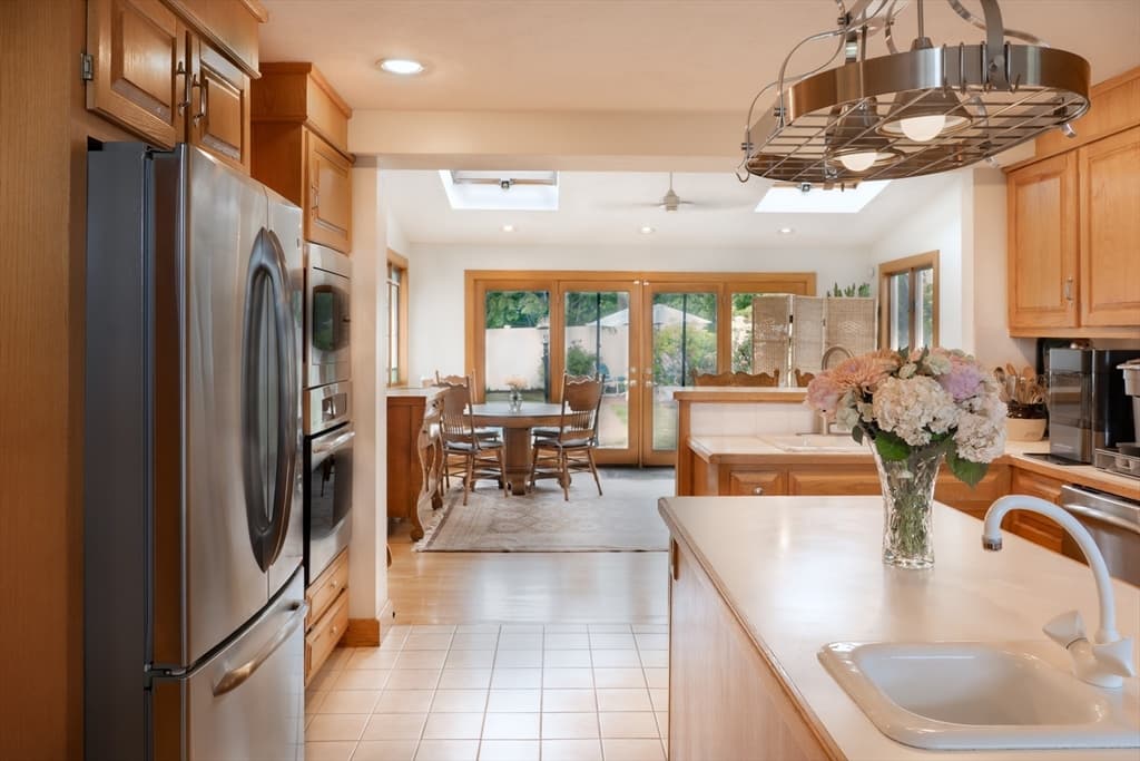 133 R Cushman Ave, Revere MA 02151