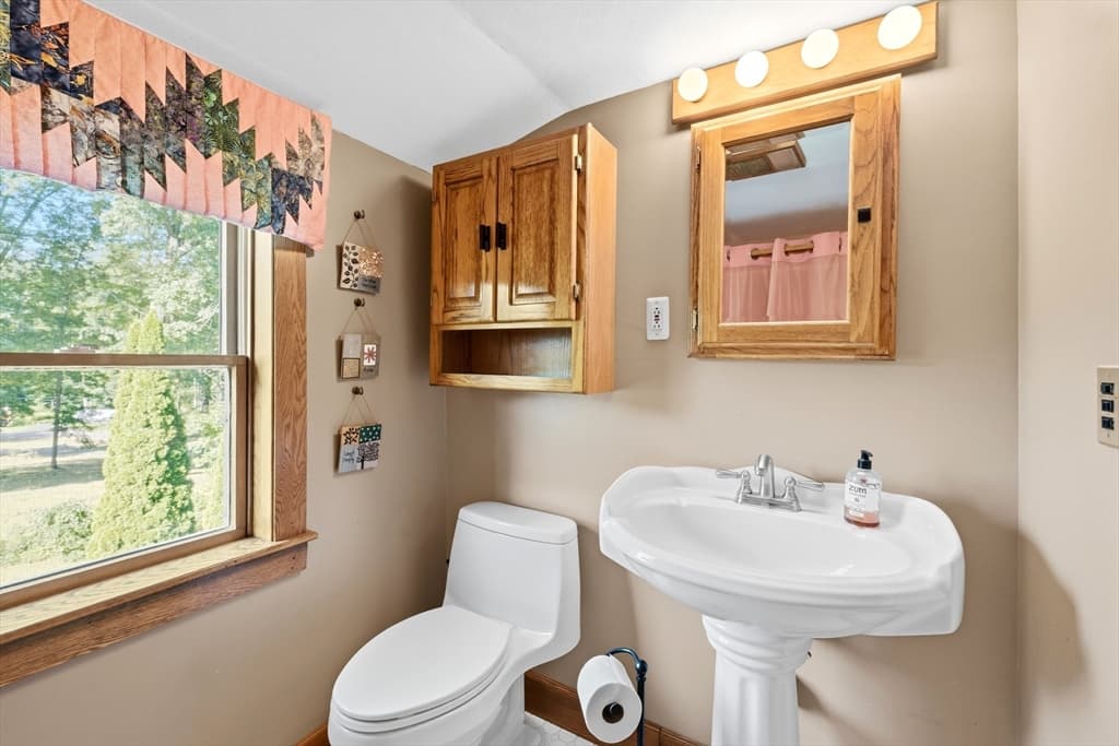2346 Main St, Lancaster MA 01523 photo 29