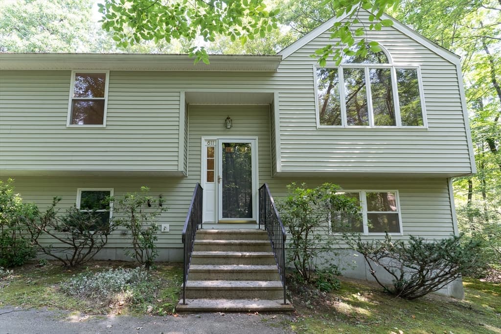 611 Henshaw St, Leicester MA 01542 photo 33