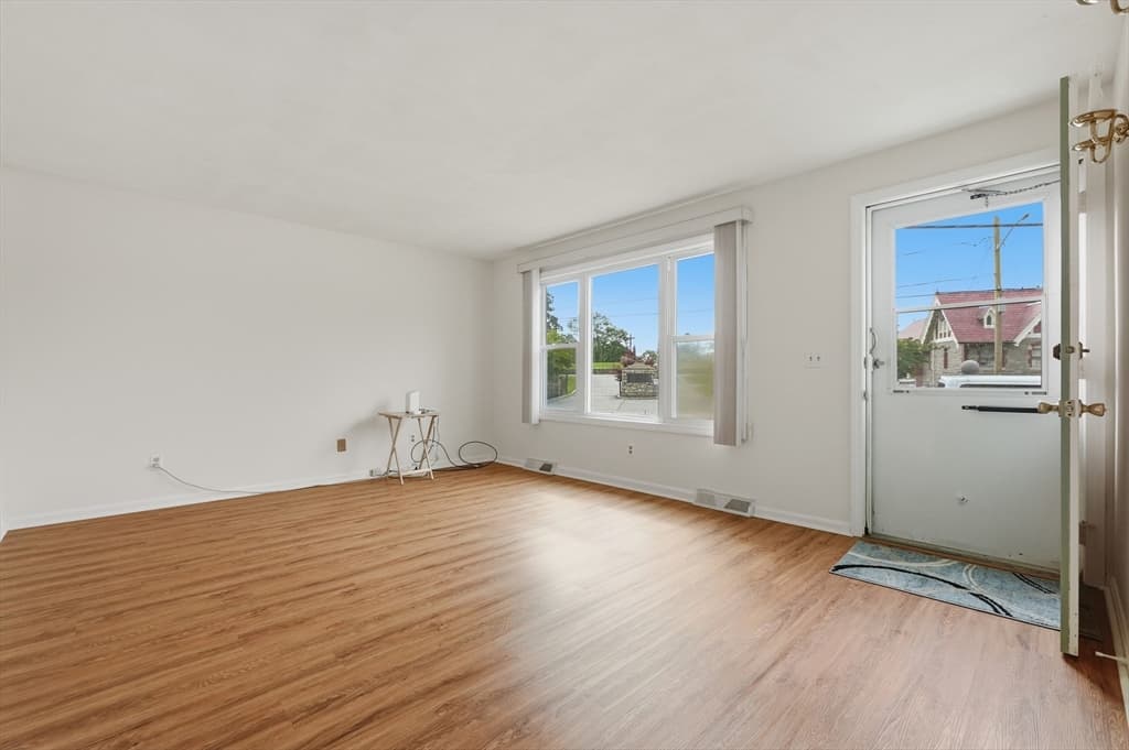 1966 Highland Ave, Fall River MA 02720 photo 5