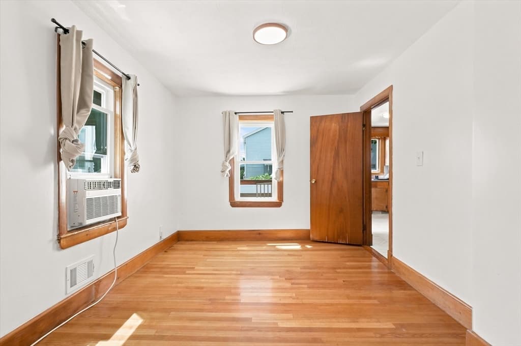 32 Villa Ave, Everett MA 02149 photo 12