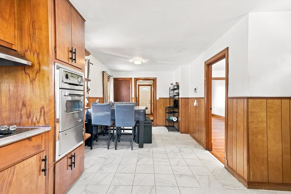 32 Villa Ave, Everett MA 02149 photo 19