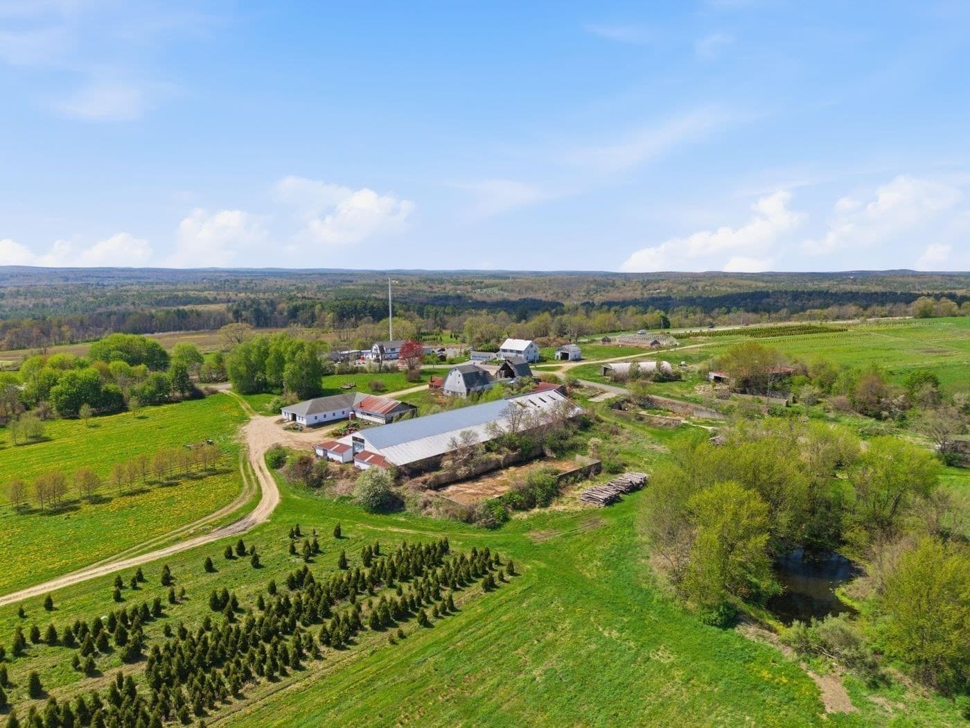 3 6 Schoolhouse Road, Charlton MA 01507