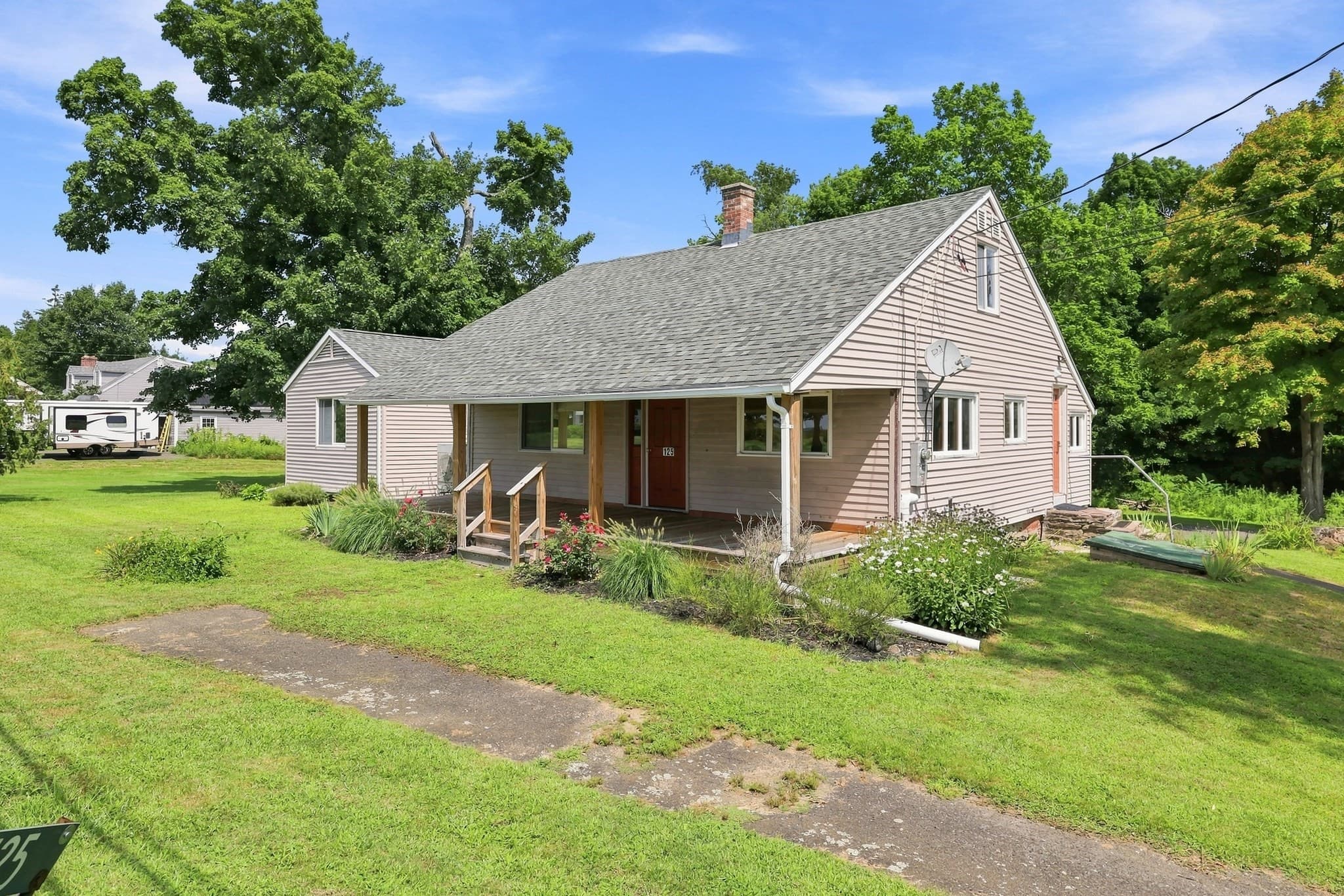 Single Family Residence at 125 South St, Granby MA 01033, Granby, photo 2 of 37