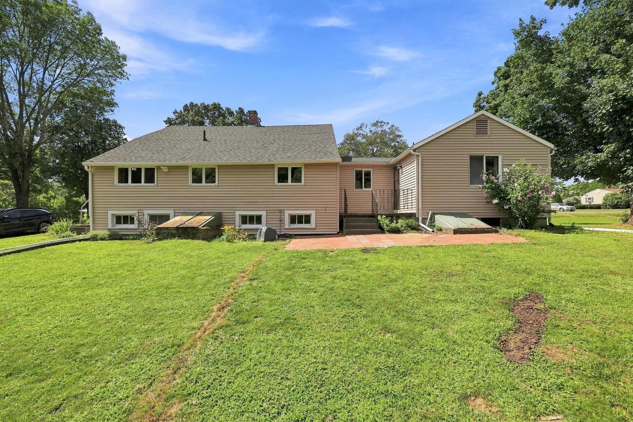 Single Family Residence at 125 South St, Granby MA 01033, Granby, photo 7 of 37
