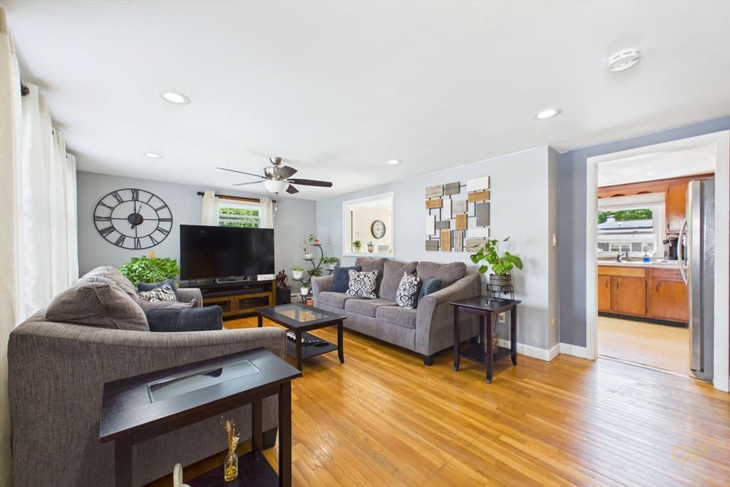 70 Fairmount St, New Bedford MA 02740 photo 9