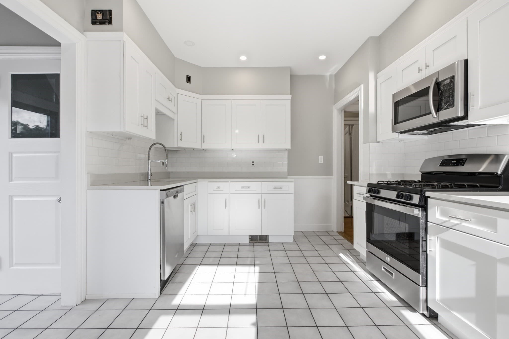 Multi Family at 168 Brook, Milton MA 02186, photo 15 of 36