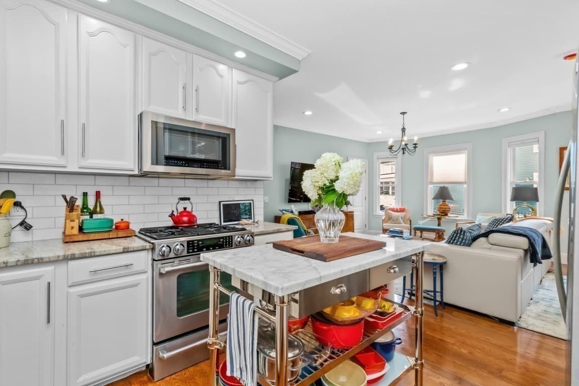Condominium at 264 East Cottage # 1, Boston MA 02125, Boston, photo 6 of 25