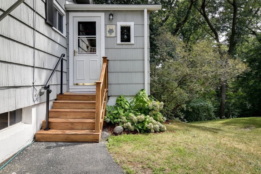 24 Upper Joclyn Ave, Framingham MA 01701 photo 24
