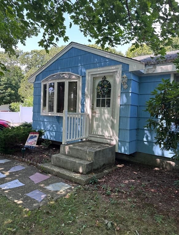 35 Wall St, Bourne MA 02532 photo 2