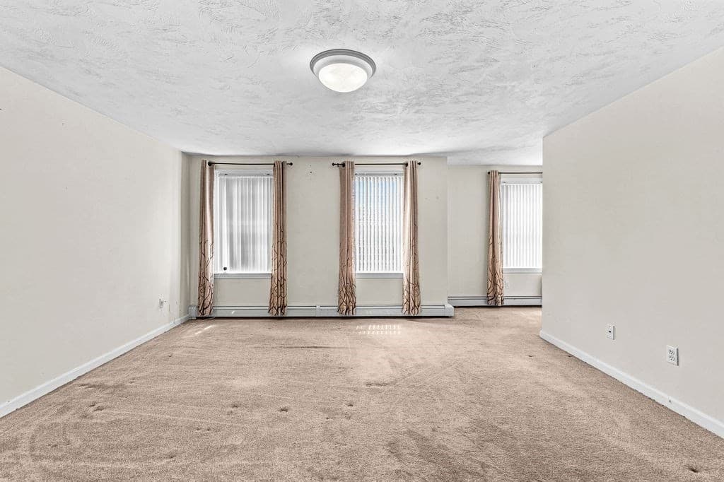 35 Meeshawn Ave, Taunton MA 02718 photo 21