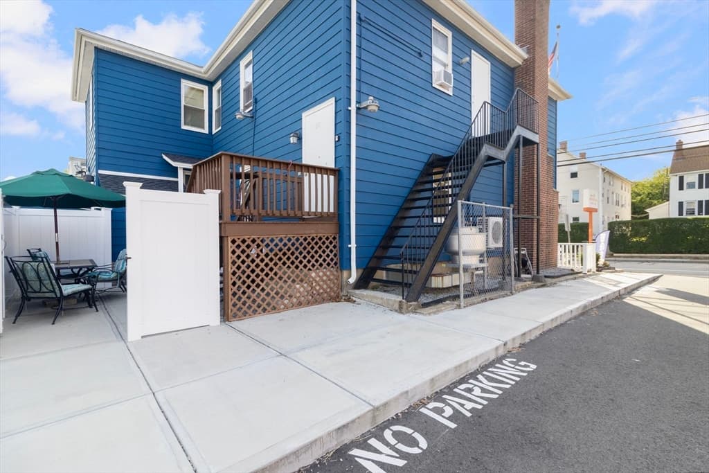681 Providence St, West Warwick RI 02893 photo 27