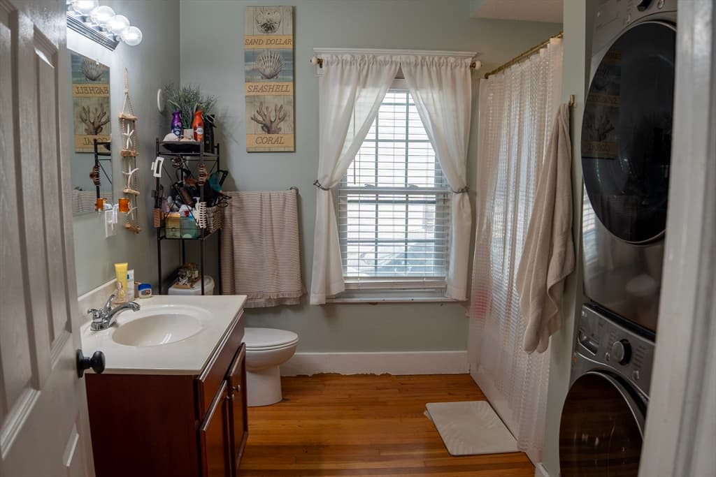 130 Littleton St, Springfield MA 01104 photo 9