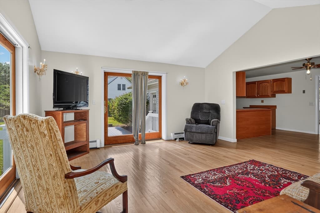 15 Burbank Ln, Lancaster MA 01523 photo 13