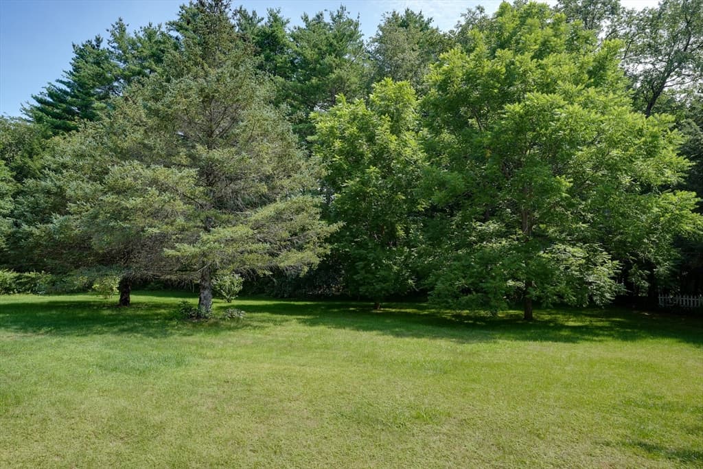 15 Burbank Ln, Lancaster MA 01523 photo 25