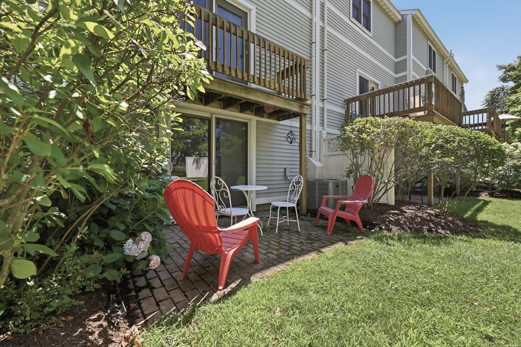 140 Commonwealth Ave # 23, North Attleboro MA 02776 photo 37