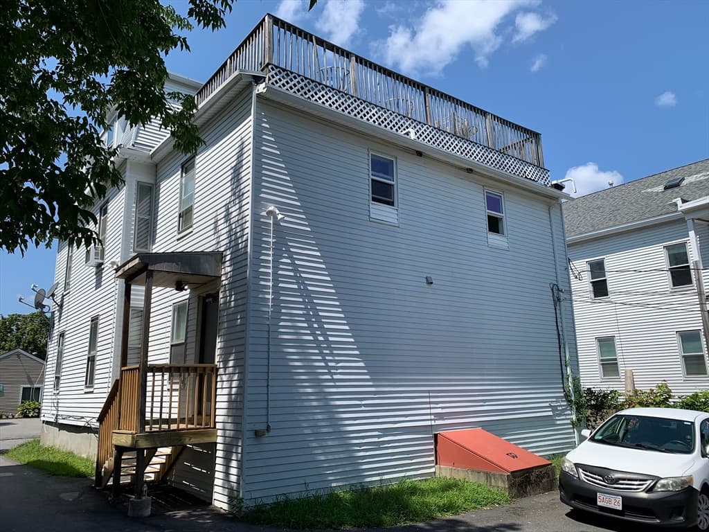 10 Denny St, Worcester MA 01609 photo 4