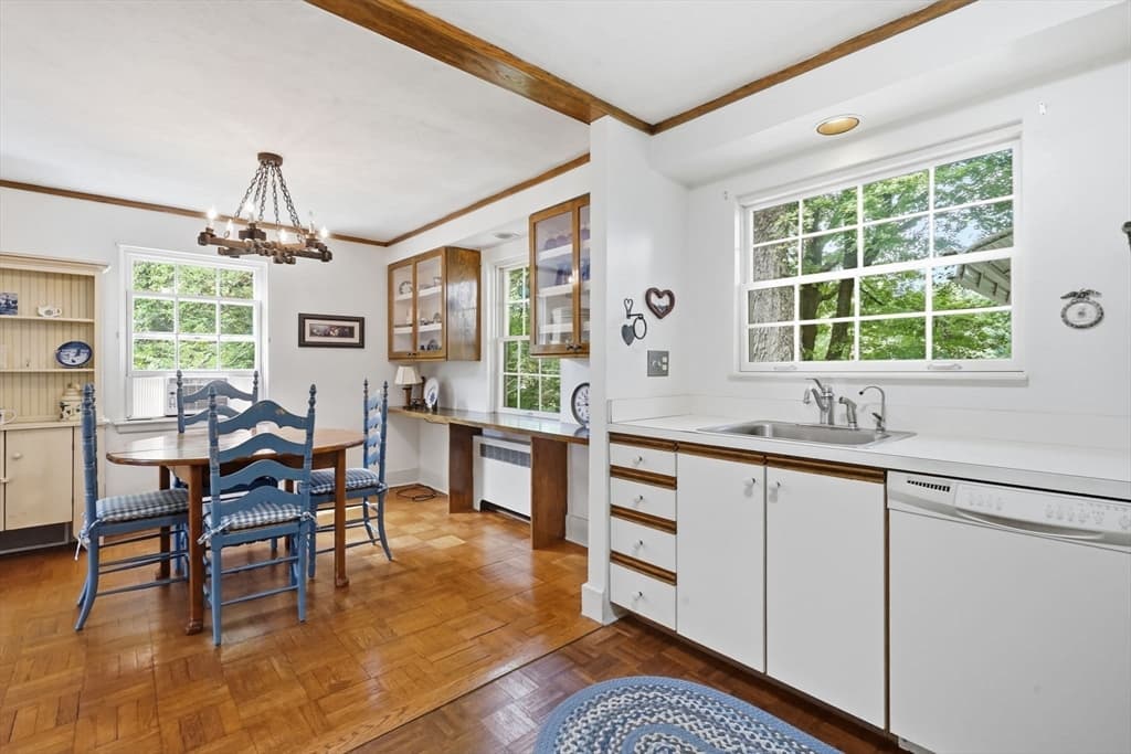 Single Family Residence at 1374 Plumtree Rd, Springfield MA 01119, Springfield, photo 8 of 35