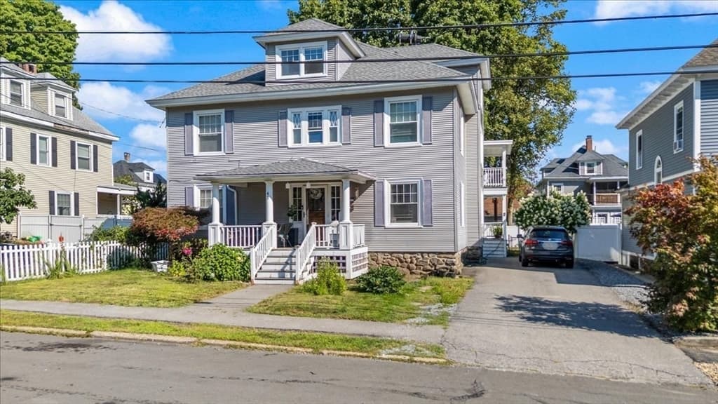 43 Brockton Ave, Haverhill MA 01830 photo 2