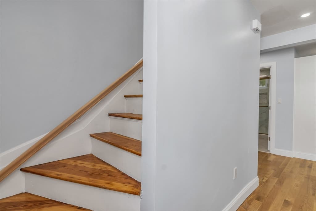 197 Oakland Ave, Methuen MA 01844 photo 22
