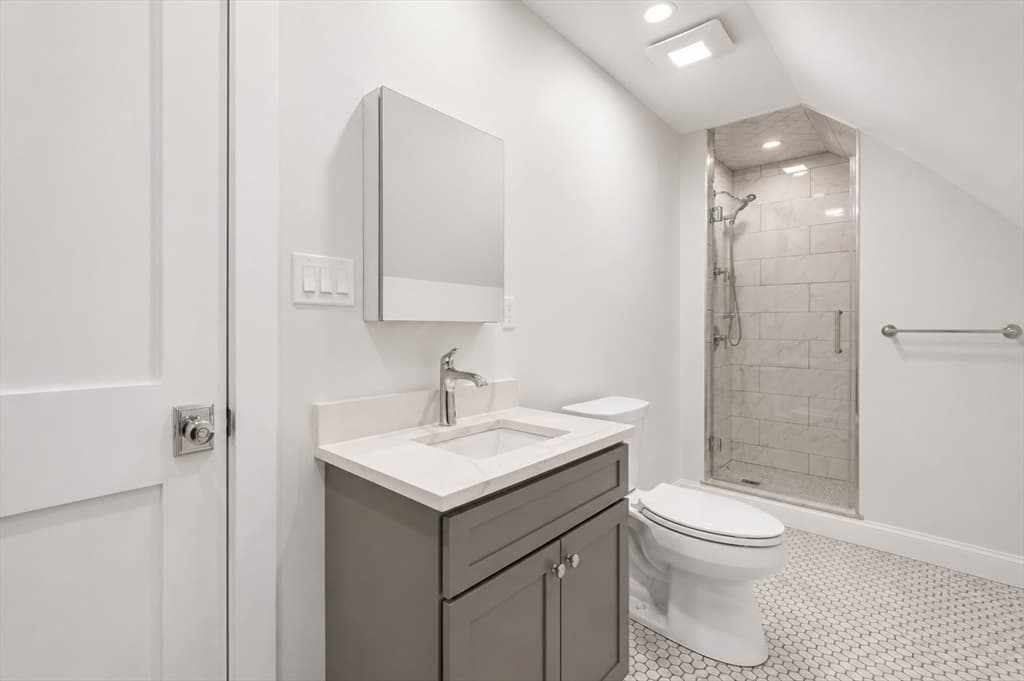 35 Farragut Ave # 35, Medford MA 02155 photo 20