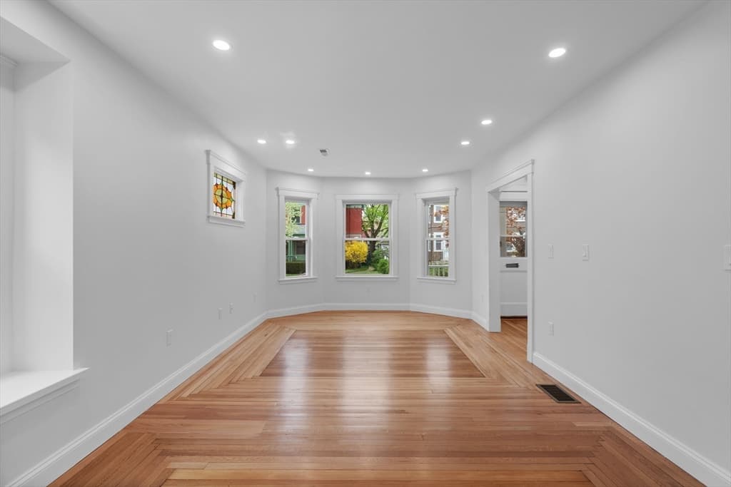 35 Farragut Ave # 35, Medford MA 02155 photo 9