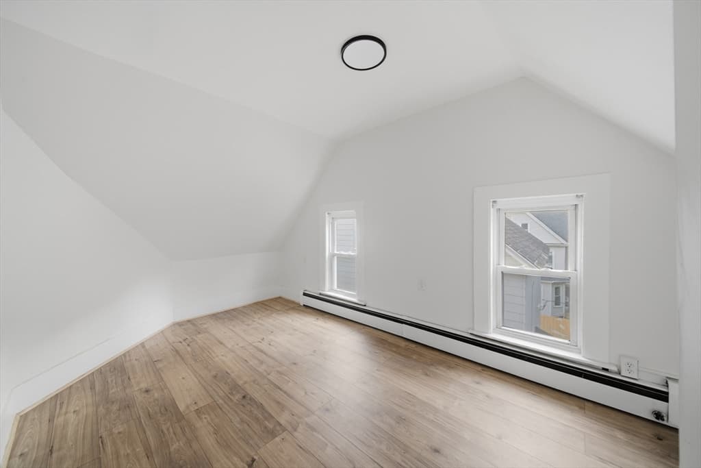 26 Washington Ave, Holyoke MA 01040 photo 17