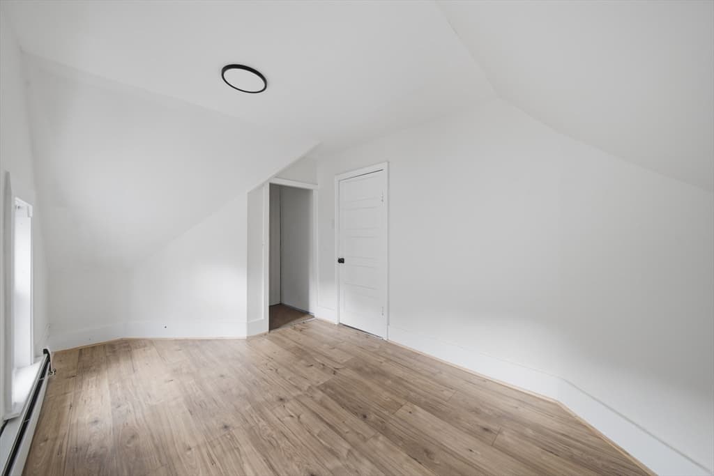 26 Washington Ave, Holyoke MA 01040 photo 16