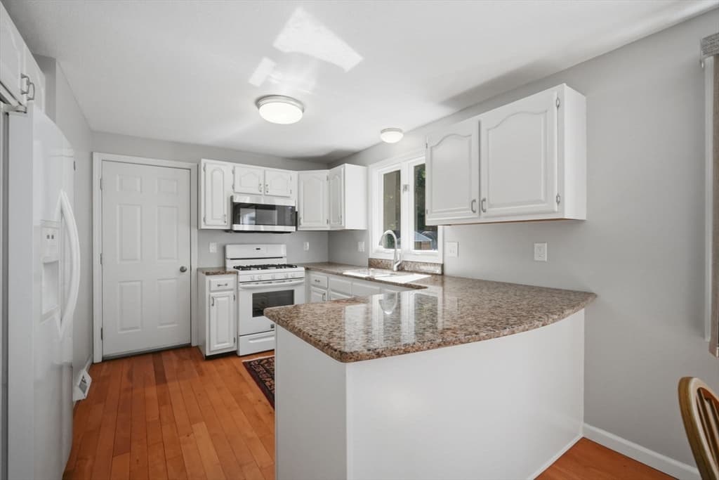 78 Oak Brook Drive, East Longmeadow MA 01028 photo 10