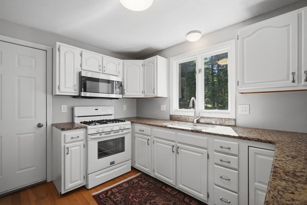 78 Oak Brook Drive, East Longmeadow MA 01028 photo 11