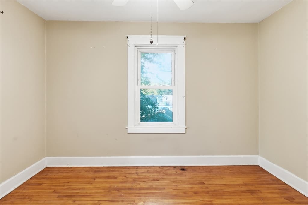 48 Litchfield Ave, Southbridge MA 01550 photo 12