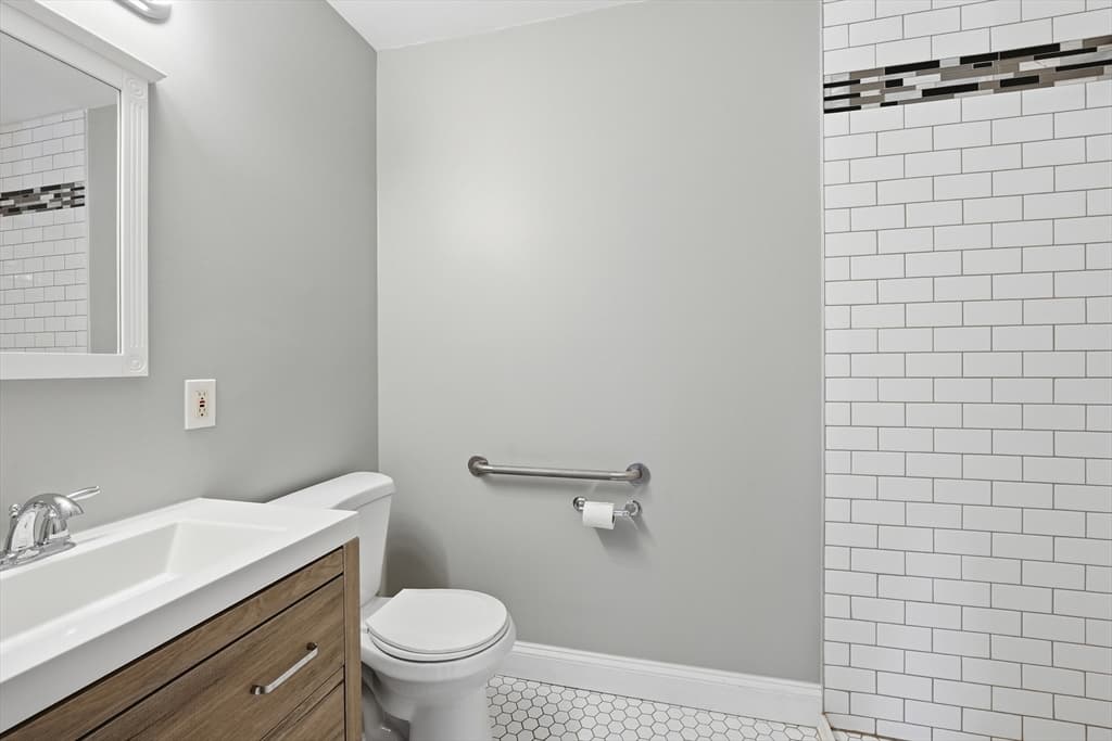 48 Litchfield Ave, Southbridge MA 01550 photo 26