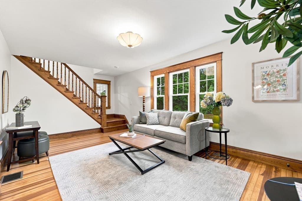 80 Milton St, Northampton MA 01062 photo 5