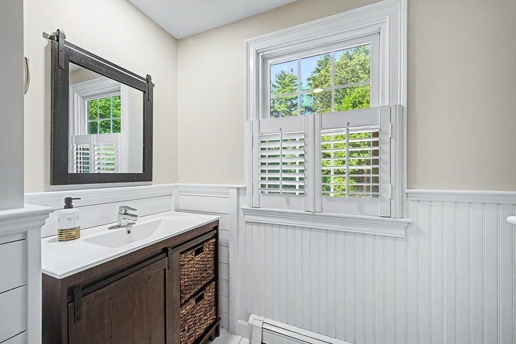 17 Fruit St, Hopkinton MA 01748 photo 26