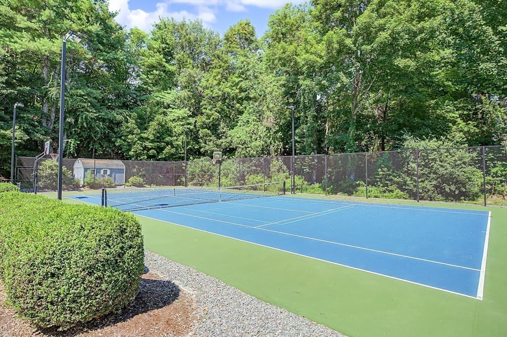 17 Fruit St, Hopkinton MA 01748 photo 4